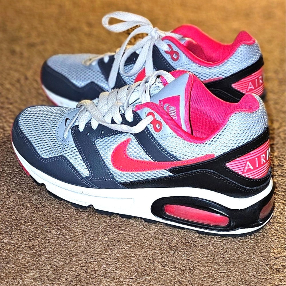 Size 7 Neon Pink and Black Nike Air Maxes